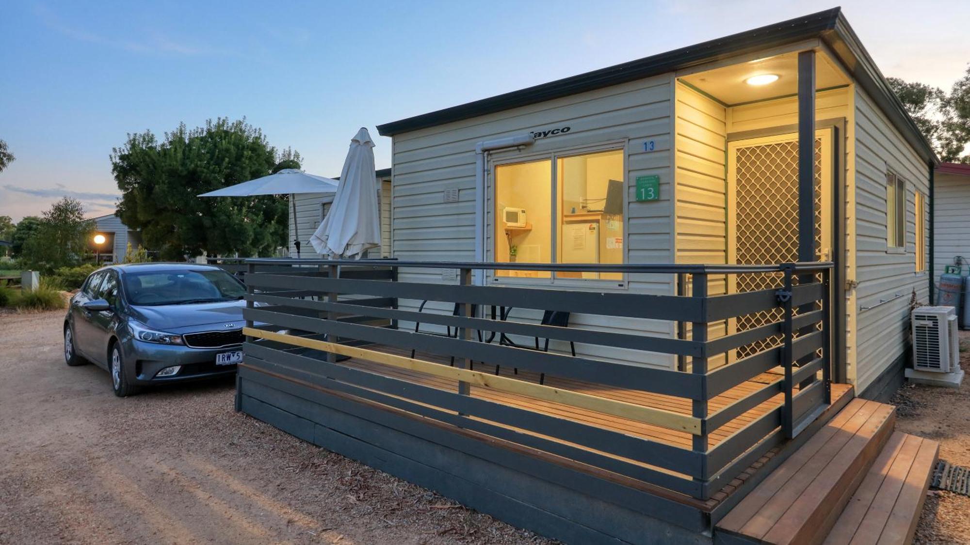 Yarrawonga Riverlands Tourist Park Δωμάτιο φωτογραφία